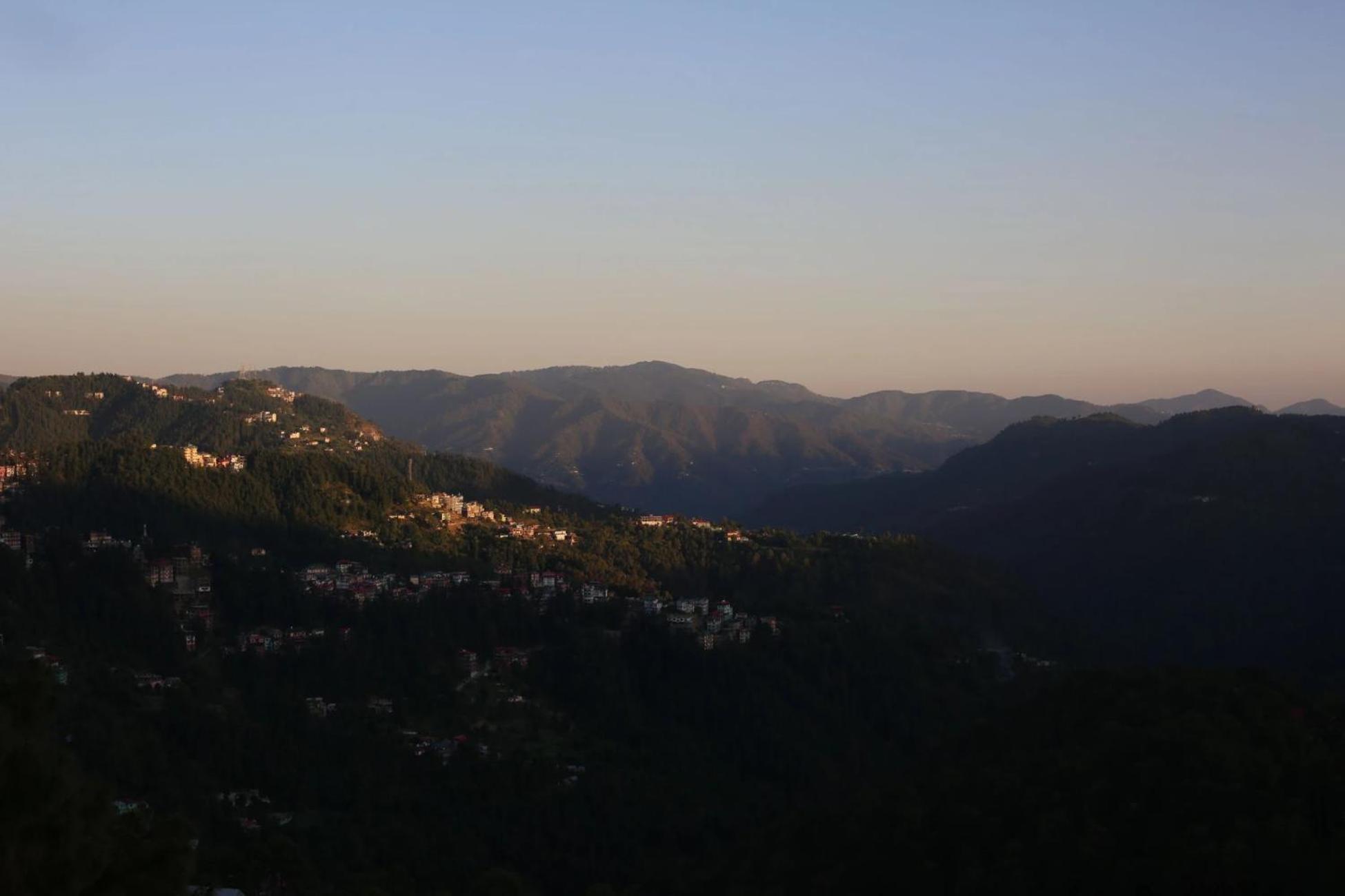 Hotel Aangan Regency Šimla Exteriér fotografie