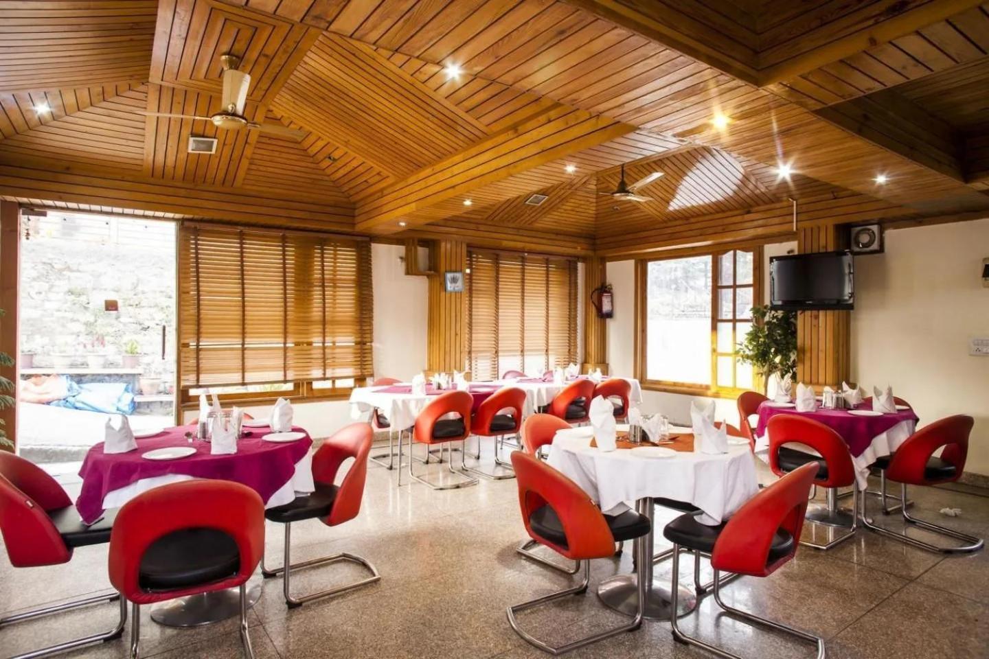 Hotel Aangan Regency Šimla Exteriér fotografie