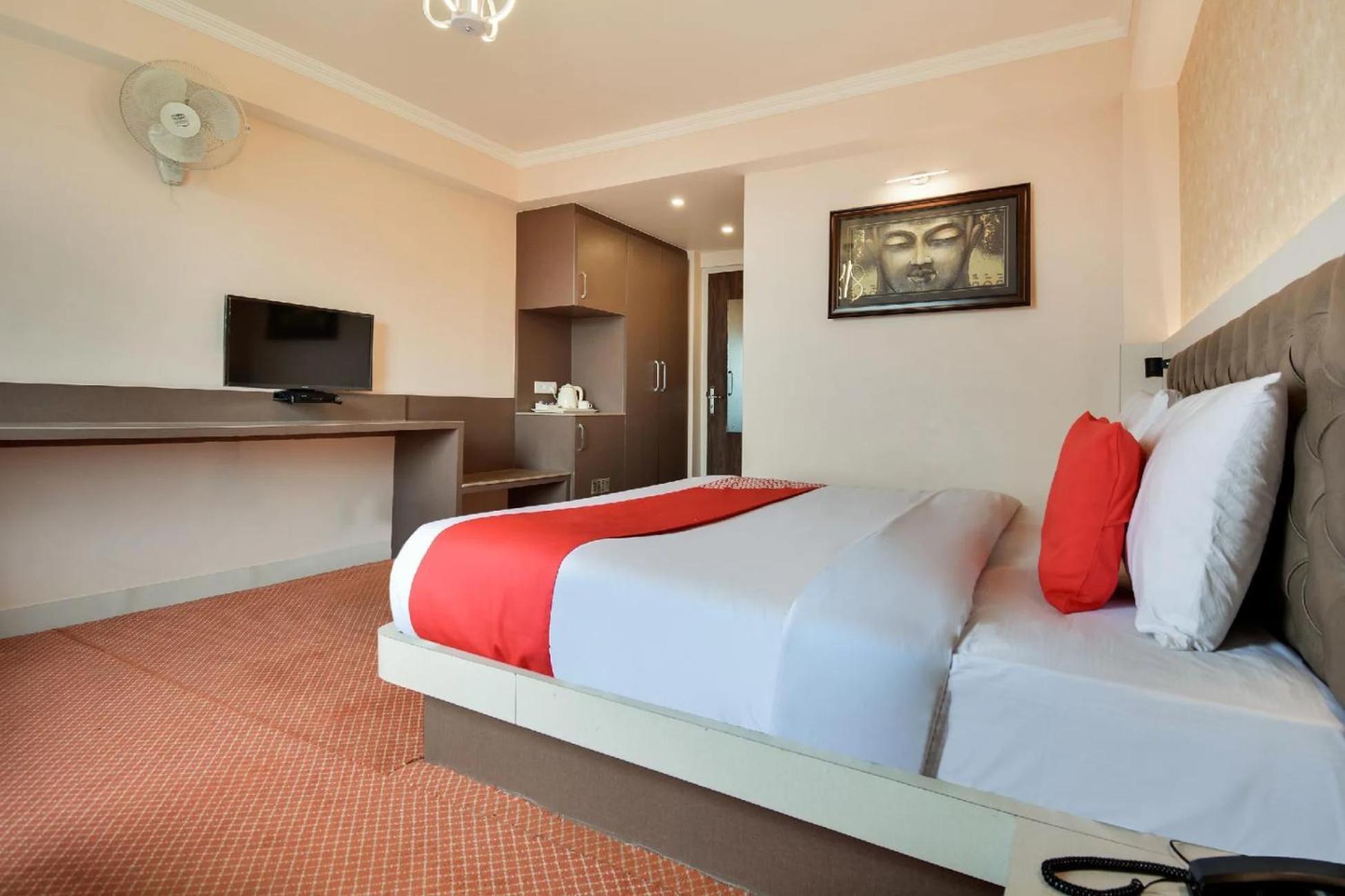 Hotel Aangan Regency Šimla Exteriér fotografie